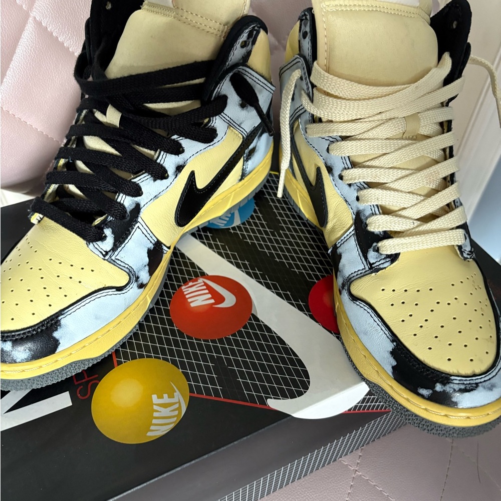 Nike Black and Yellow High-Top Sneakers